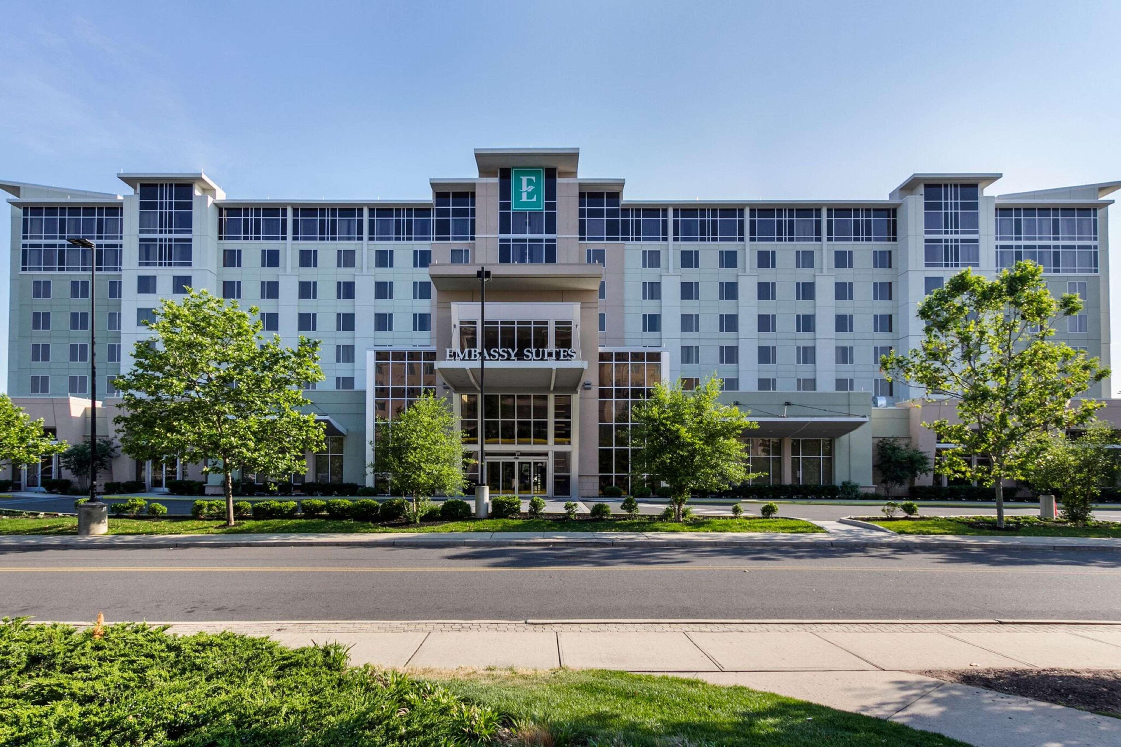 Embassy Suites By Hilton Newark Airport Элизабет Экстерьер фото